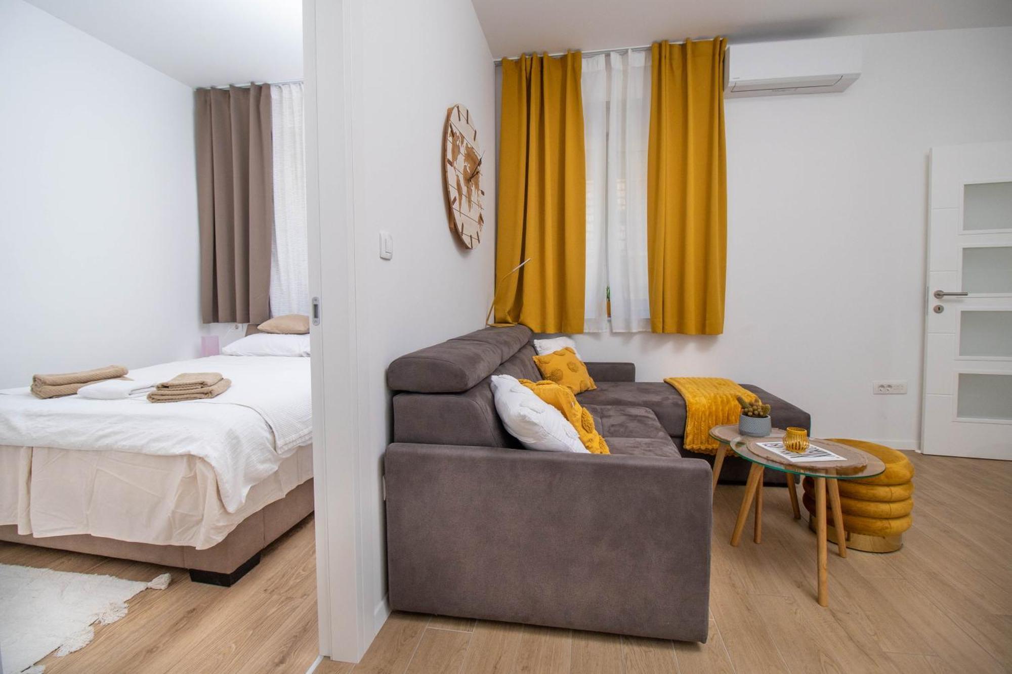 Apartman Maki Vinkovci Exterior foto